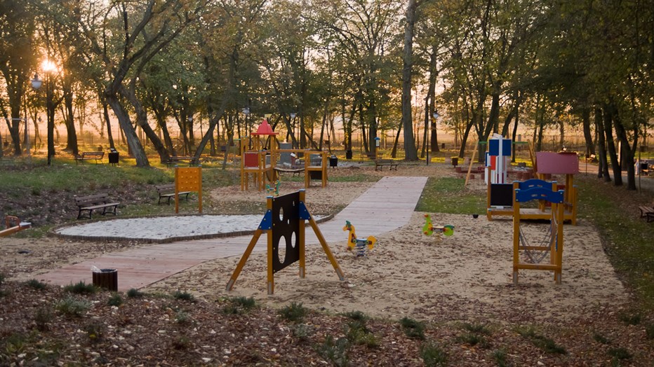 Park and palace complex in Poddębice Park and palace complex in Poddębice