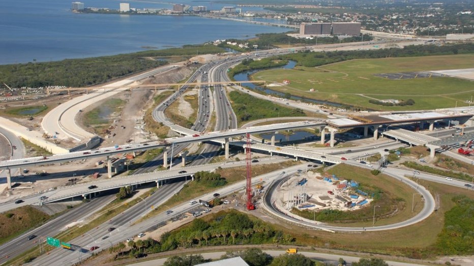 Interchange w/Bay Interchange w/Bay
