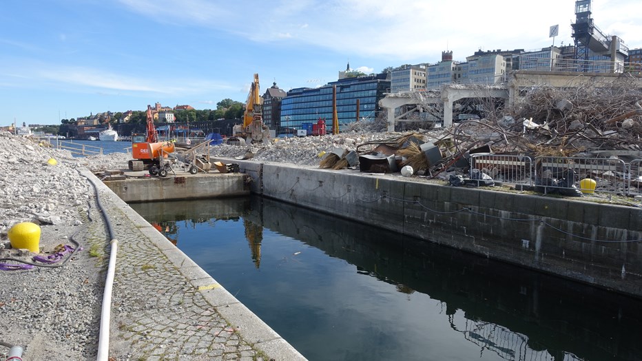 Work with casting of the temporary western bridge, March 2016. Work with casting of the temporary western bridge, March 2016.