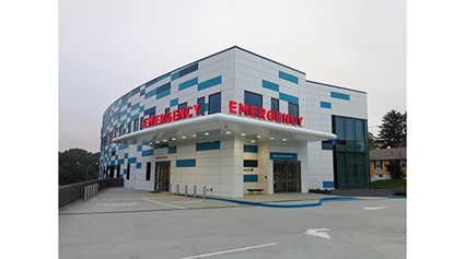 Mercy Health wanted to construct a freestanding emergency department to serve as a signature brand image in a key location for them to reinforce their presence in the surrounding community. Skanska worked closely with the owner and architect to deliver the facility on time and budget.